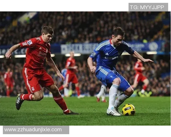 传奇足球中场巨星的辉煌征程与绿茵场永恒经典时刻 传奇足球中场巨星的辉煌征程与绿茵场永恒经典时刻