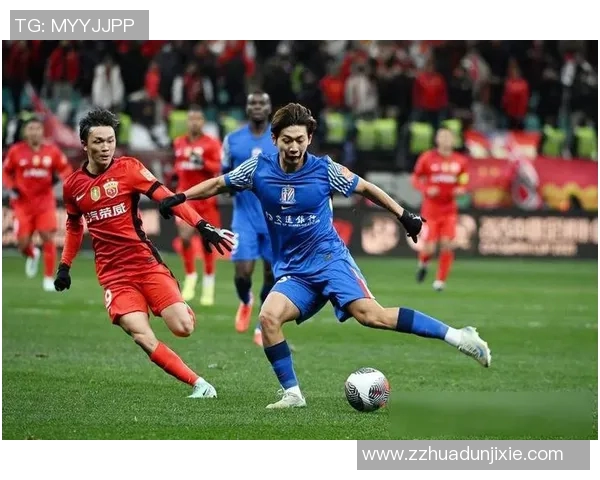 中国足球签约多名国际球星提升实力引发热议未来战力备受期待