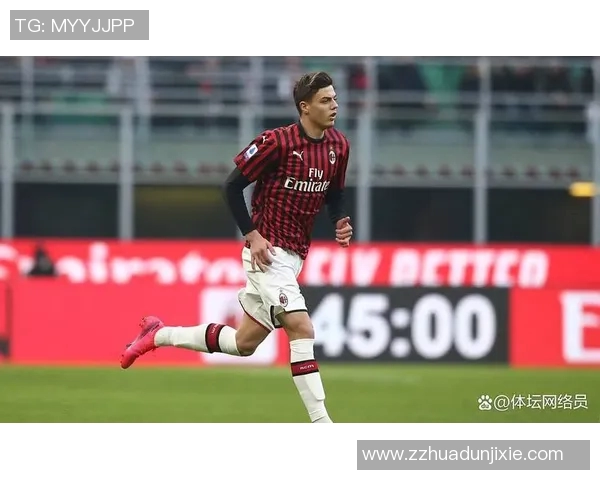 爱踢足球的11号球星他们不仅是场上风云人物也是球迷心中的传奇 爱踢足球的11号球星他们不仅是场上风云人物也是球迷心中的传奇