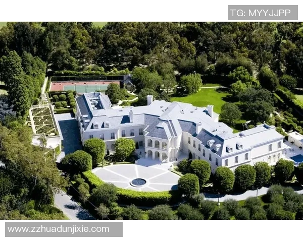 豪华足球球星公寓揭秘:名将豪宅设计与奢华生活空间探秘 豪华足球球星公寓揭秘:名将豪宅设计与奢华生活空间探秘